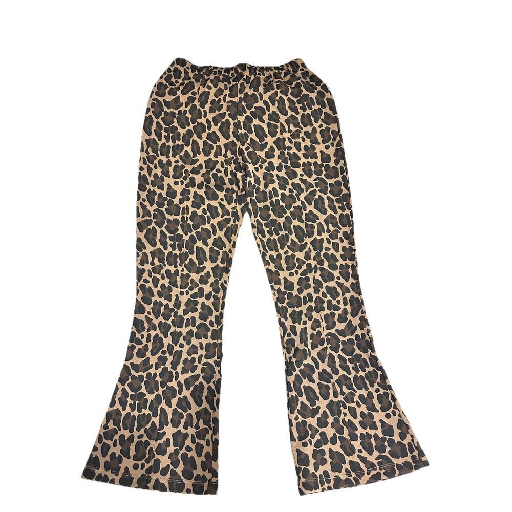 Clare V. Leopard Cropped Knit Flare Pant Size Medium Safari Quiet Luxury Wild